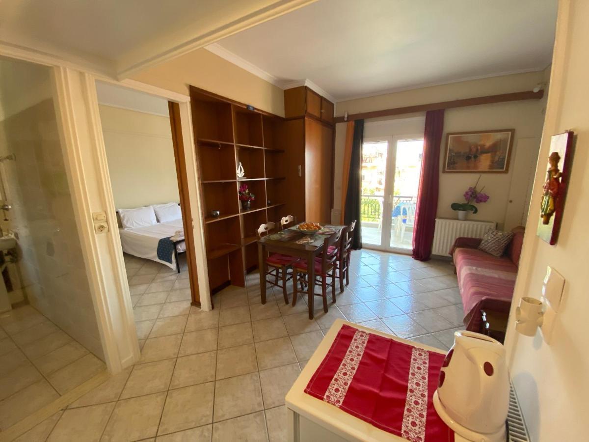 Mariangela Apartments Ліксурі Екстер'єр фото