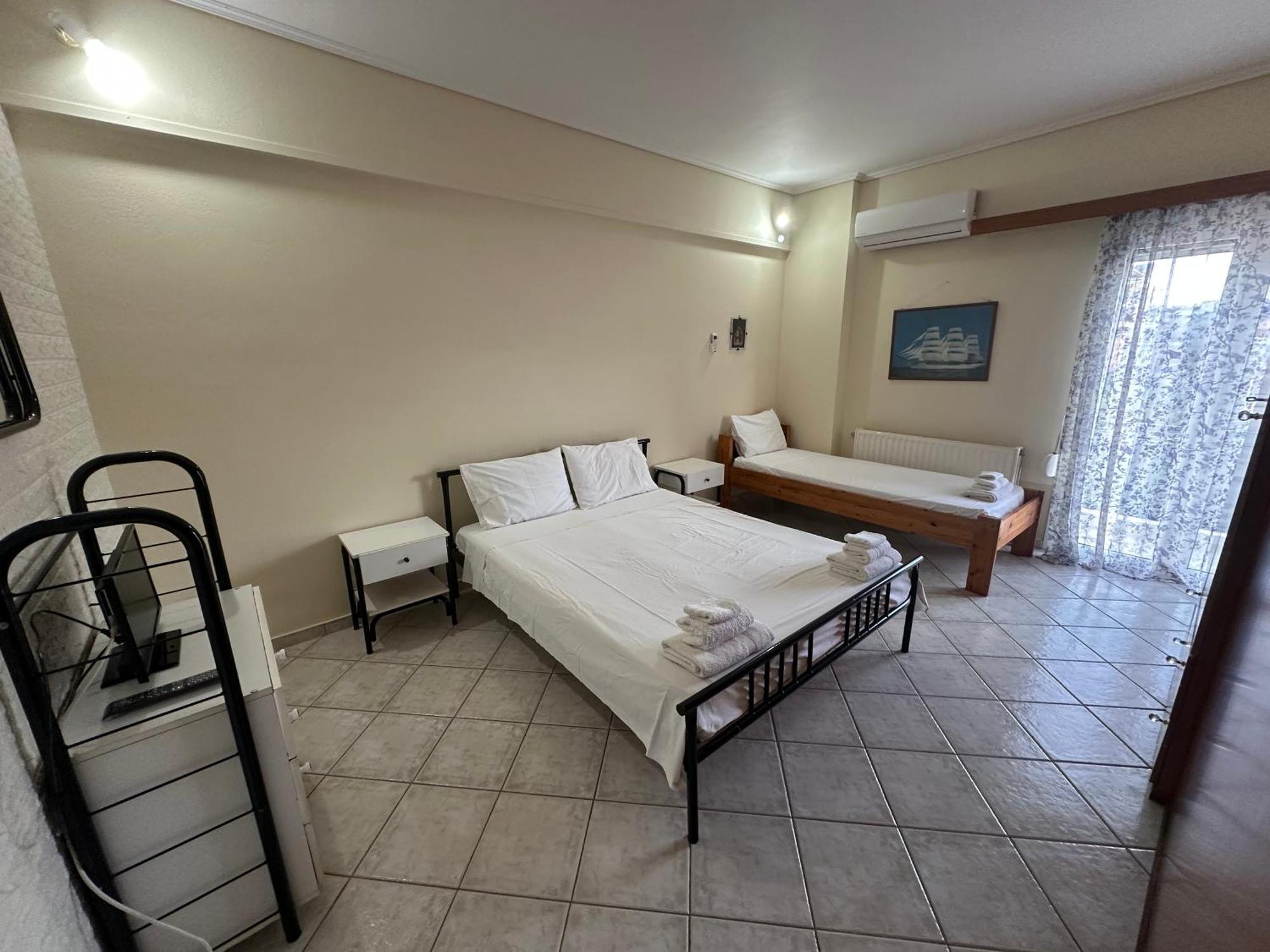 Mariangela Apartments Ліксурі Екстер'єр фото