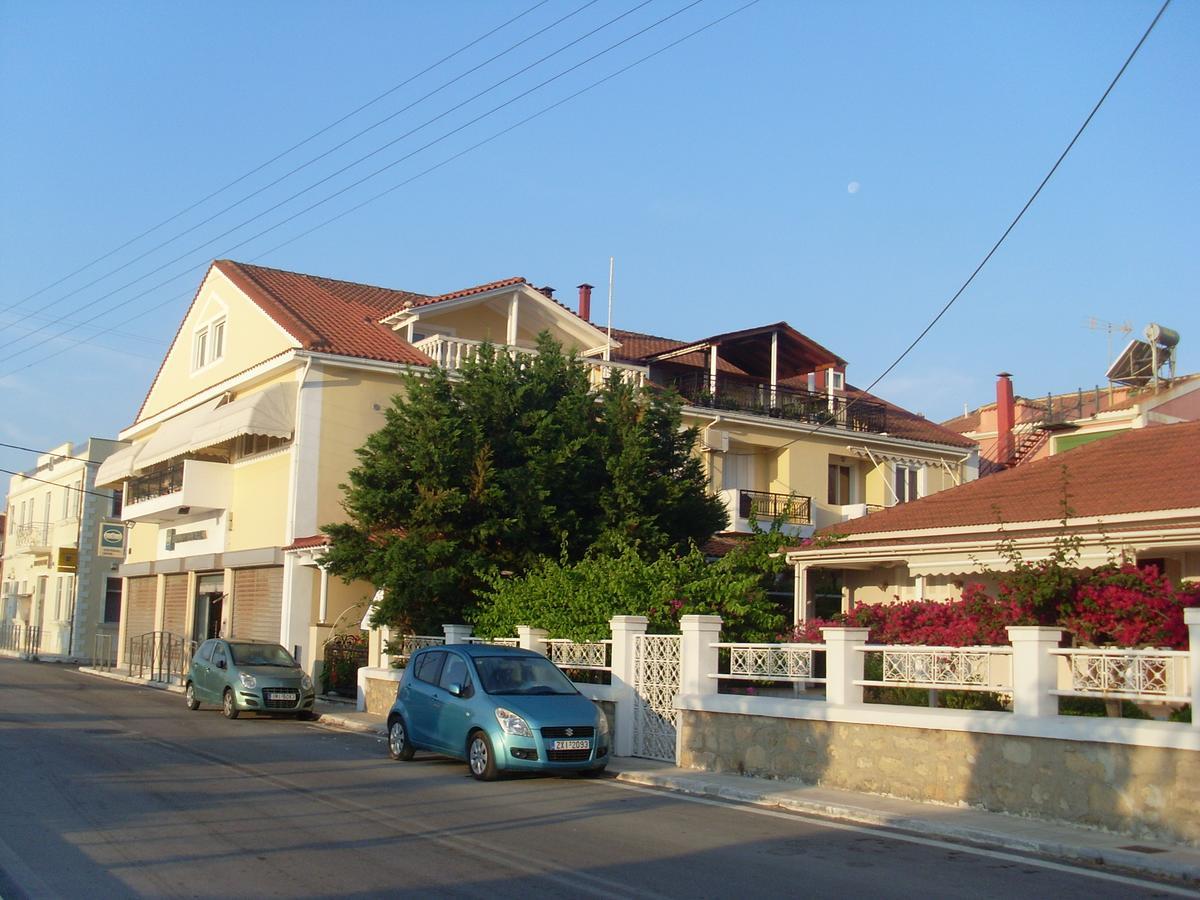 Mariangela Apartments Ліксурі Екстер'єр фото