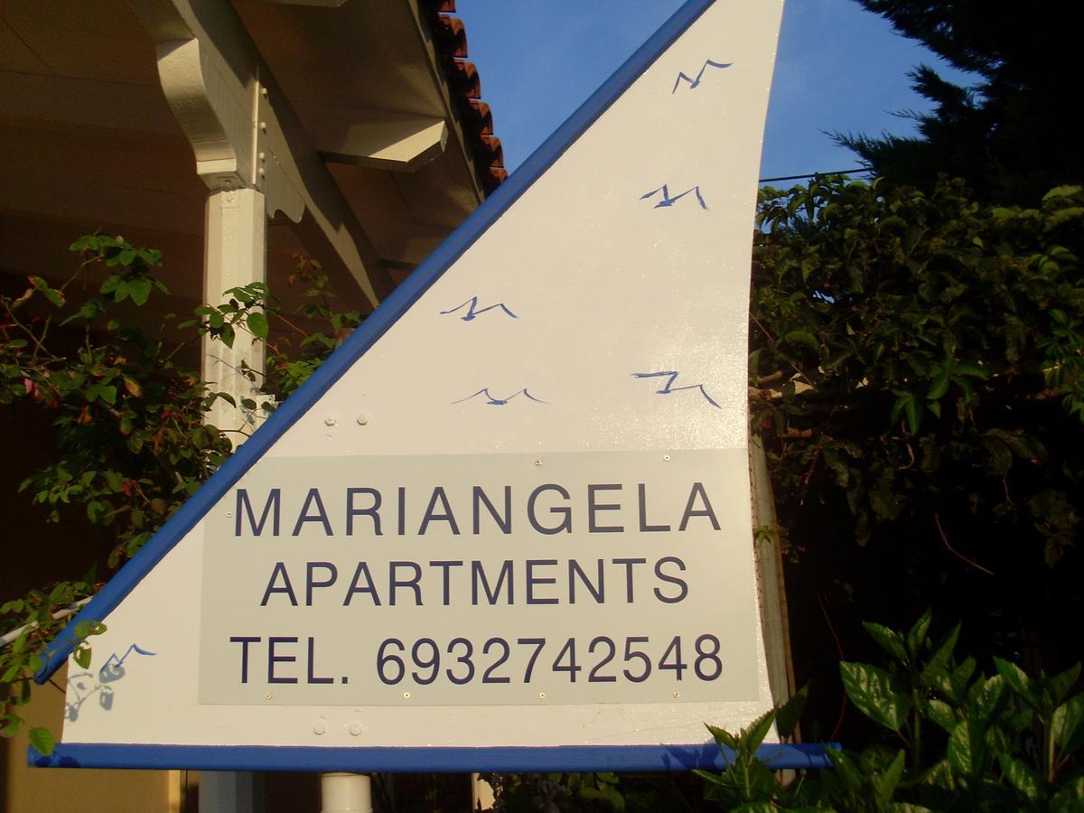 Mariangela Apartments Ліксурі Екстер'єр фото